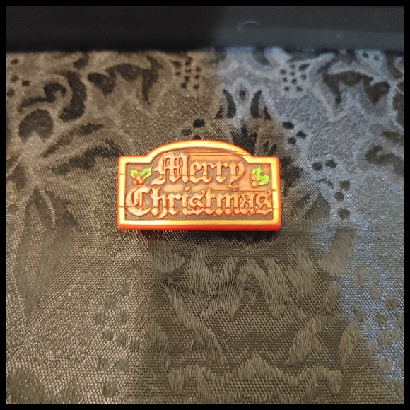 Vintage Hallmark "Merry Christmas" Sign Brooch, Pin - Picture 2 of 3